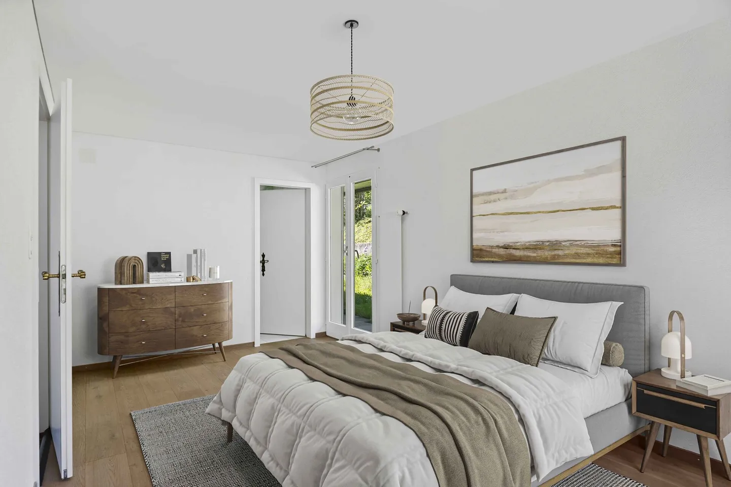 Piscina, giardino e vista lontana: casa familiare in posizione privilegiata - Foto 13 di 19