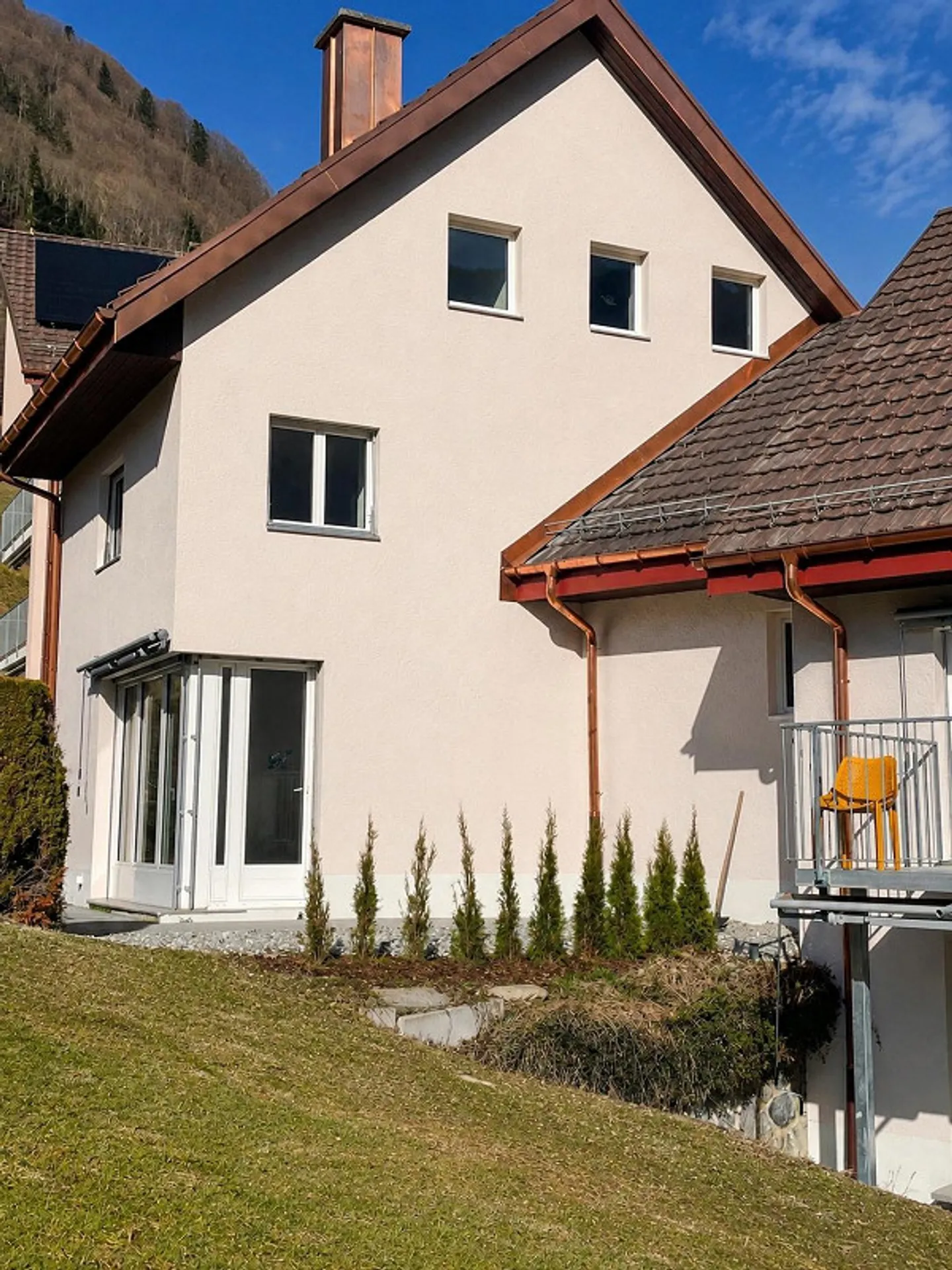 Propriété de rendement attrayante à Valens SG | 29 appartements + 2 maisons individuelles - Photo 4 sur 27