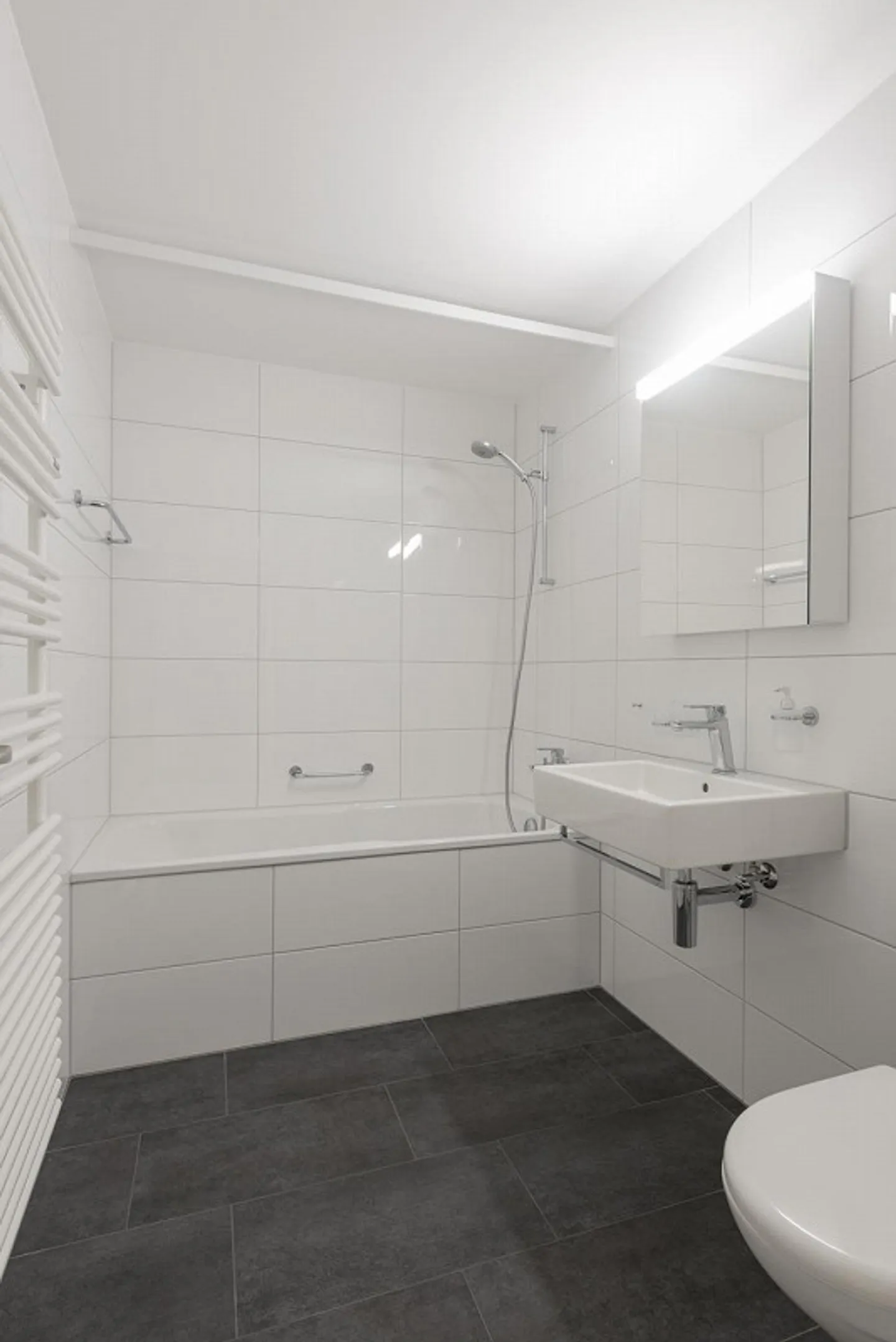 Votre nouveau, beau chez-vous ? - Photo 4 sur 8