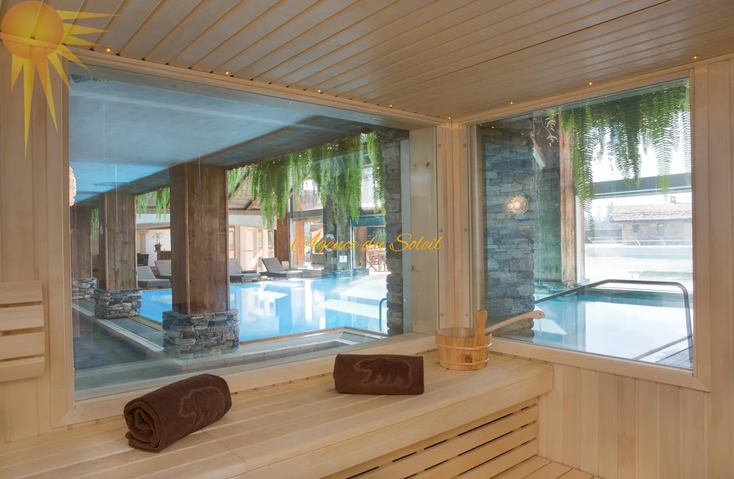 For rent ONLY for the year (starting December 1st) magnificent large south studio with its superb view! - Photo 14 of 14