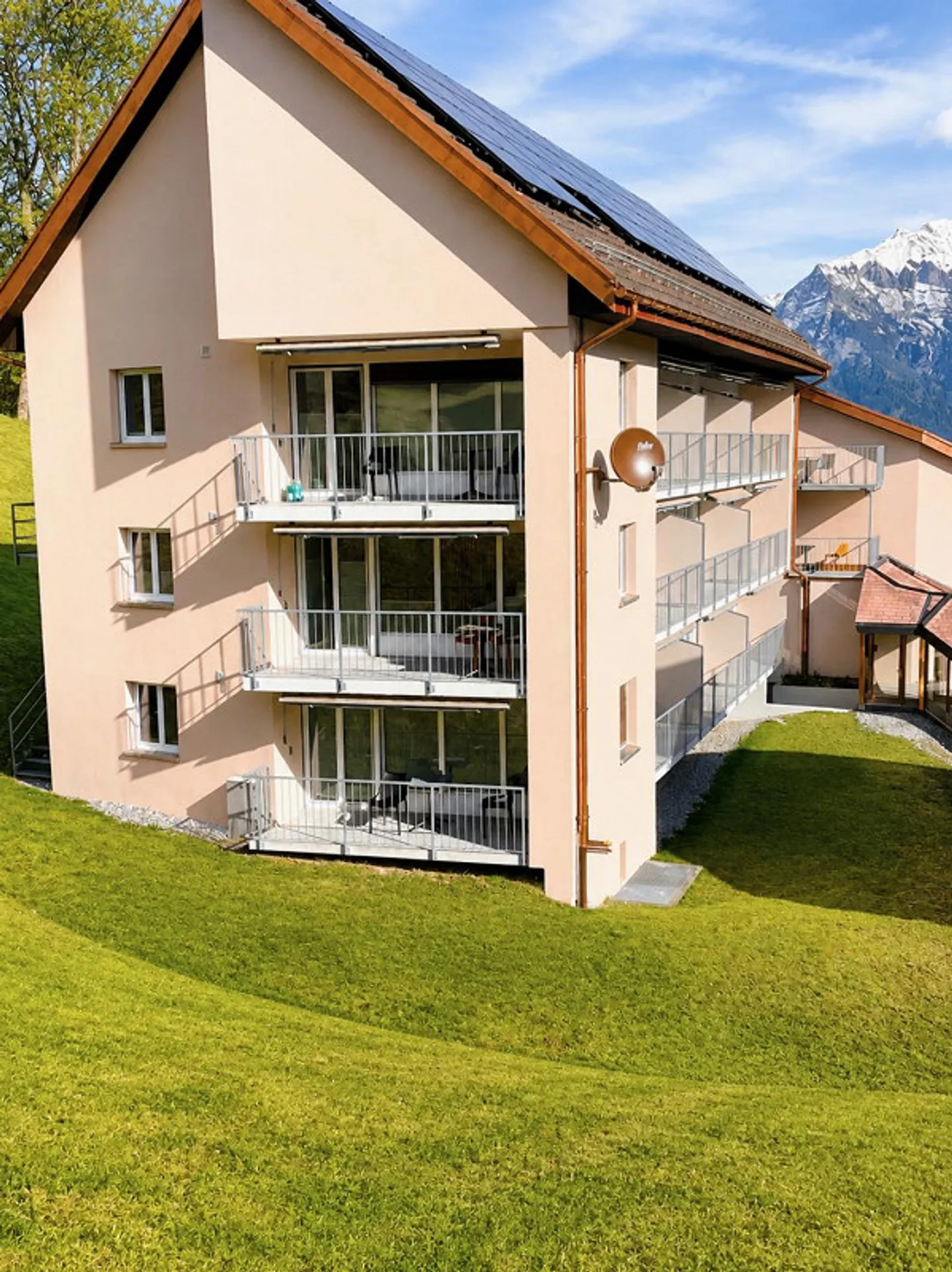 Propriété de rendement attrayante à Valens SG | 29 appartements + 2 maisons individuelles - Photo 22 sur 27