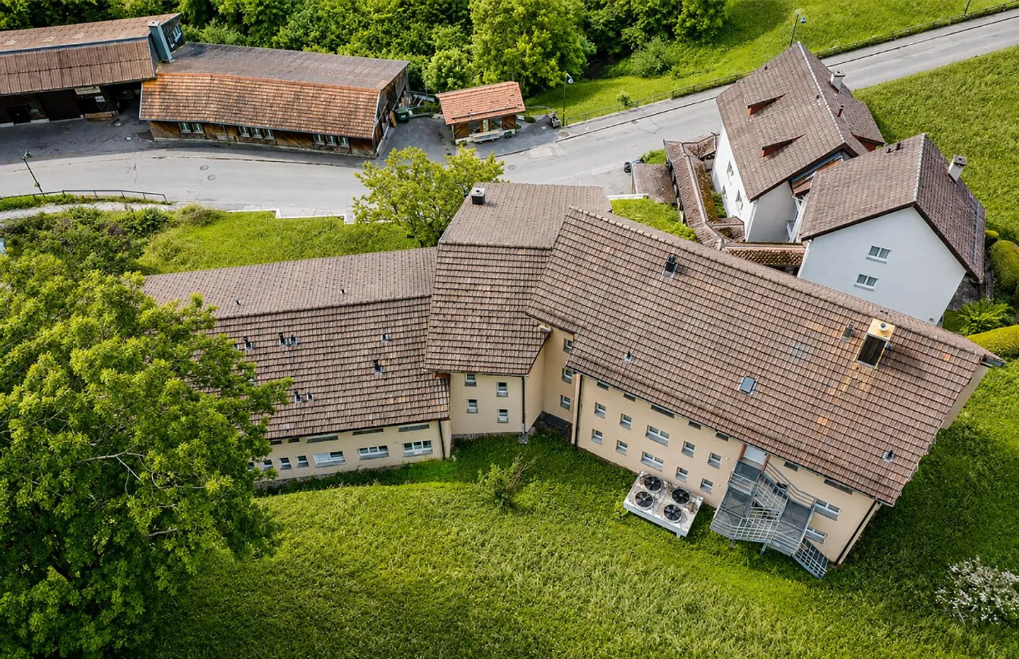 Propriété de rendement attrayante à Valens SG | 29 appartements + 2 maisons individuelles - Photo 24 sur 27