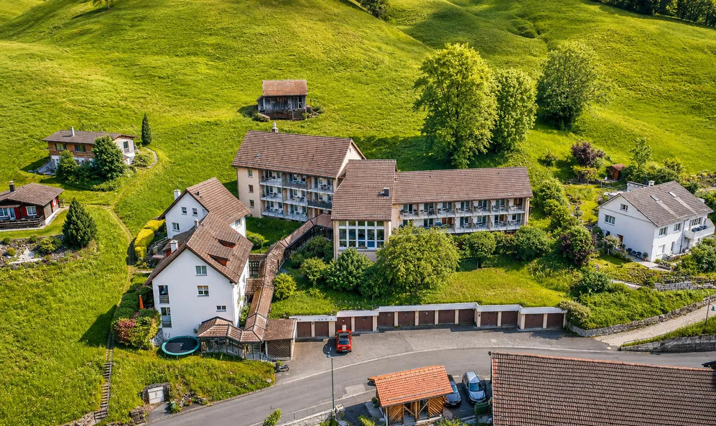 Propriété de rendement attrayante à Valens SG | 29 appartements + 2 maisons individuelles - Photo 25 sur 27
