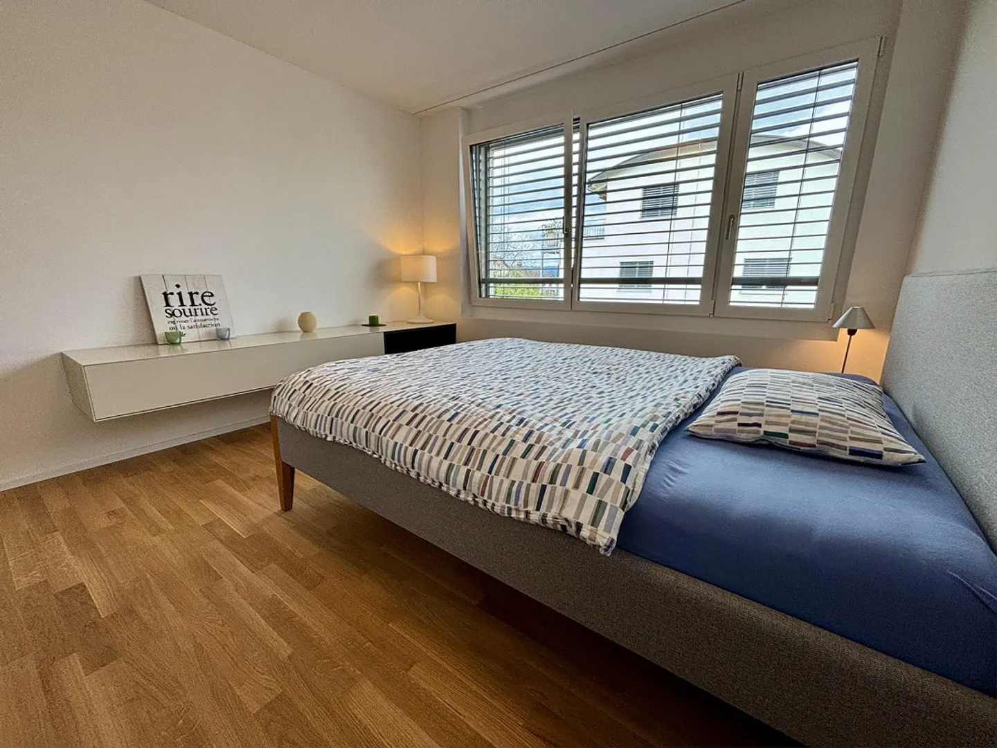 Appartement 4.5 pièces avec vue, dans un bel emplacement au-dessus du lac de Zurich - Photo 6 sur 15
