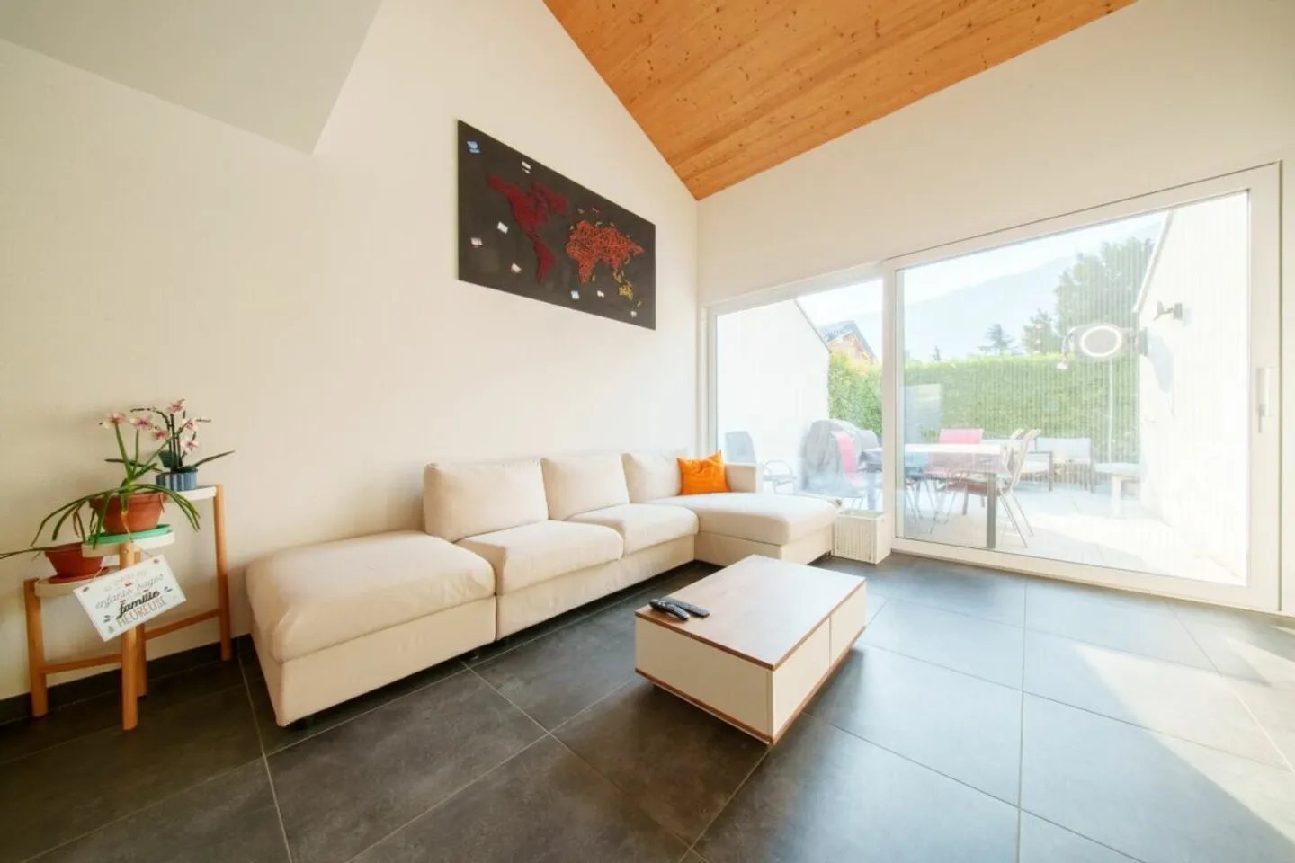 Bellissima casa a schiera moderna e confortevole - Foto 2 di 13