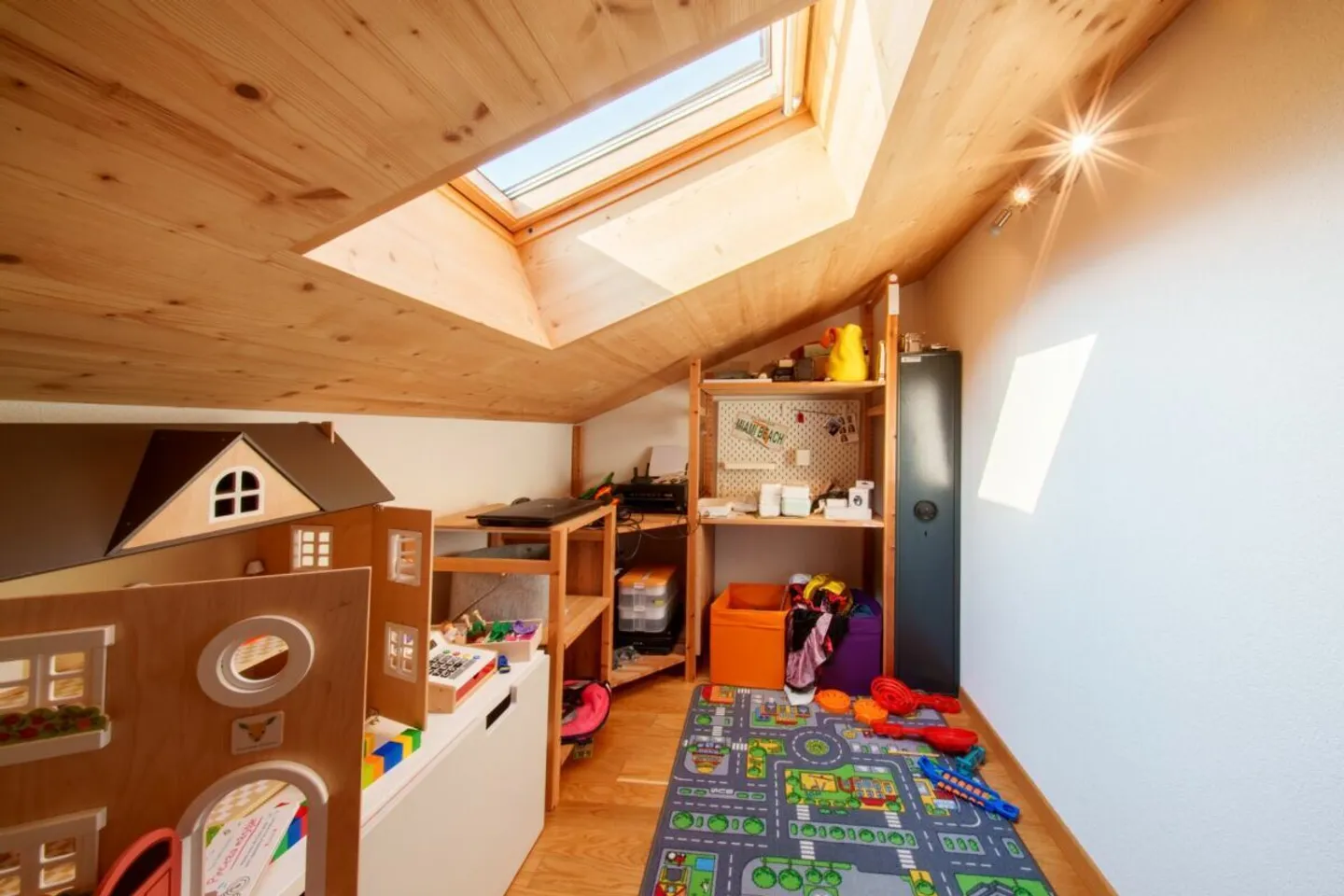 Bellissima casa a schiera moderna e confortevole - Foto 9 di 13