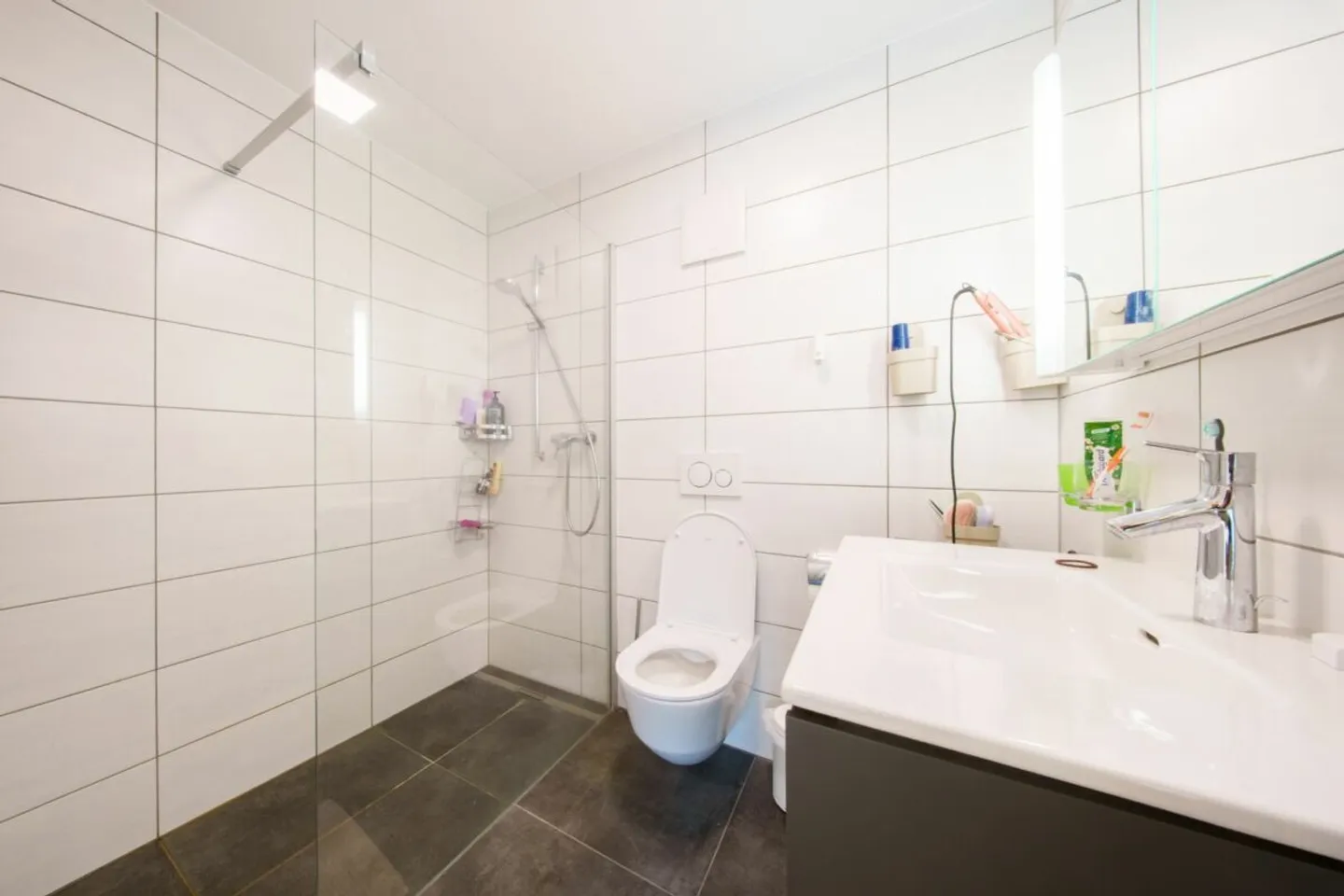 Bellissima casa a schiera moderna e confortevole - Foto 11 di 13