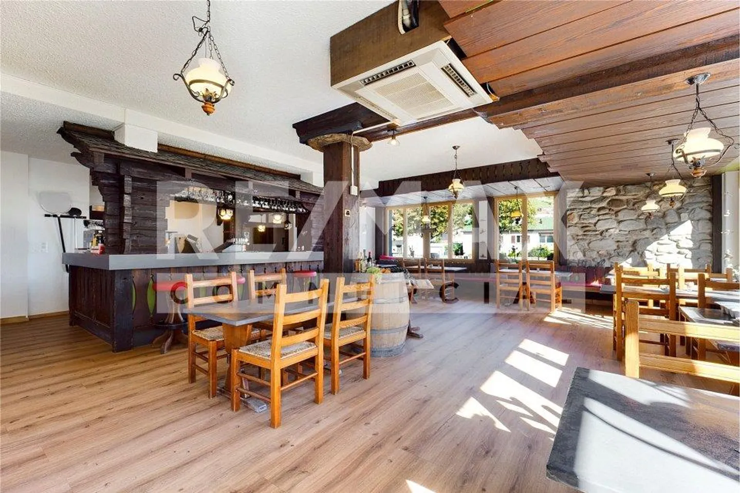 Industry - Photo 4 of 13