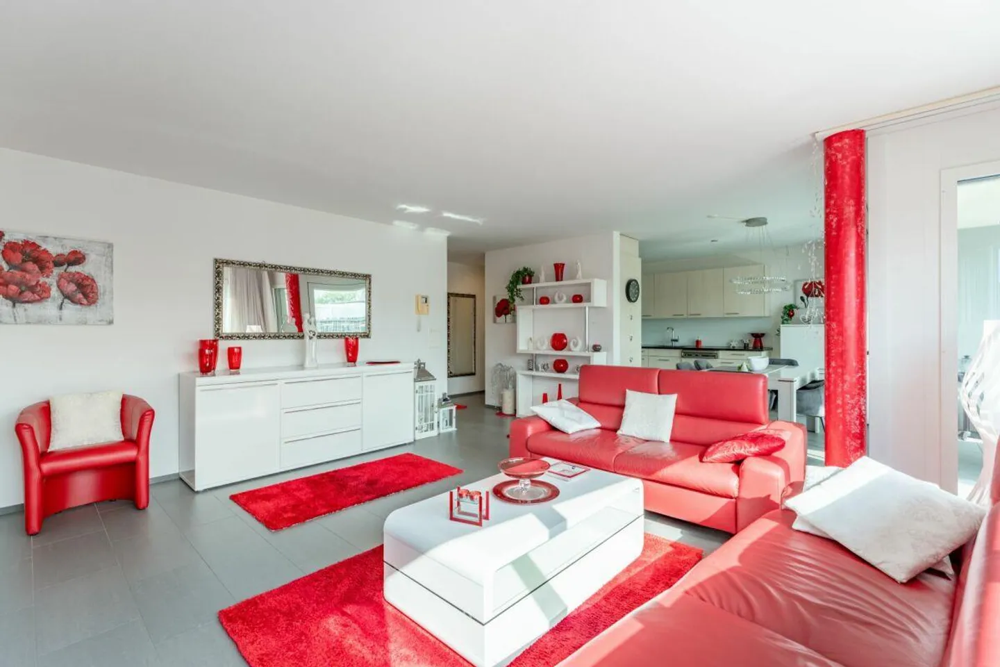 3.5 Zimmer-Wohnung mit modernem Ausbau und idealer Lage - Foto 2 von 15
