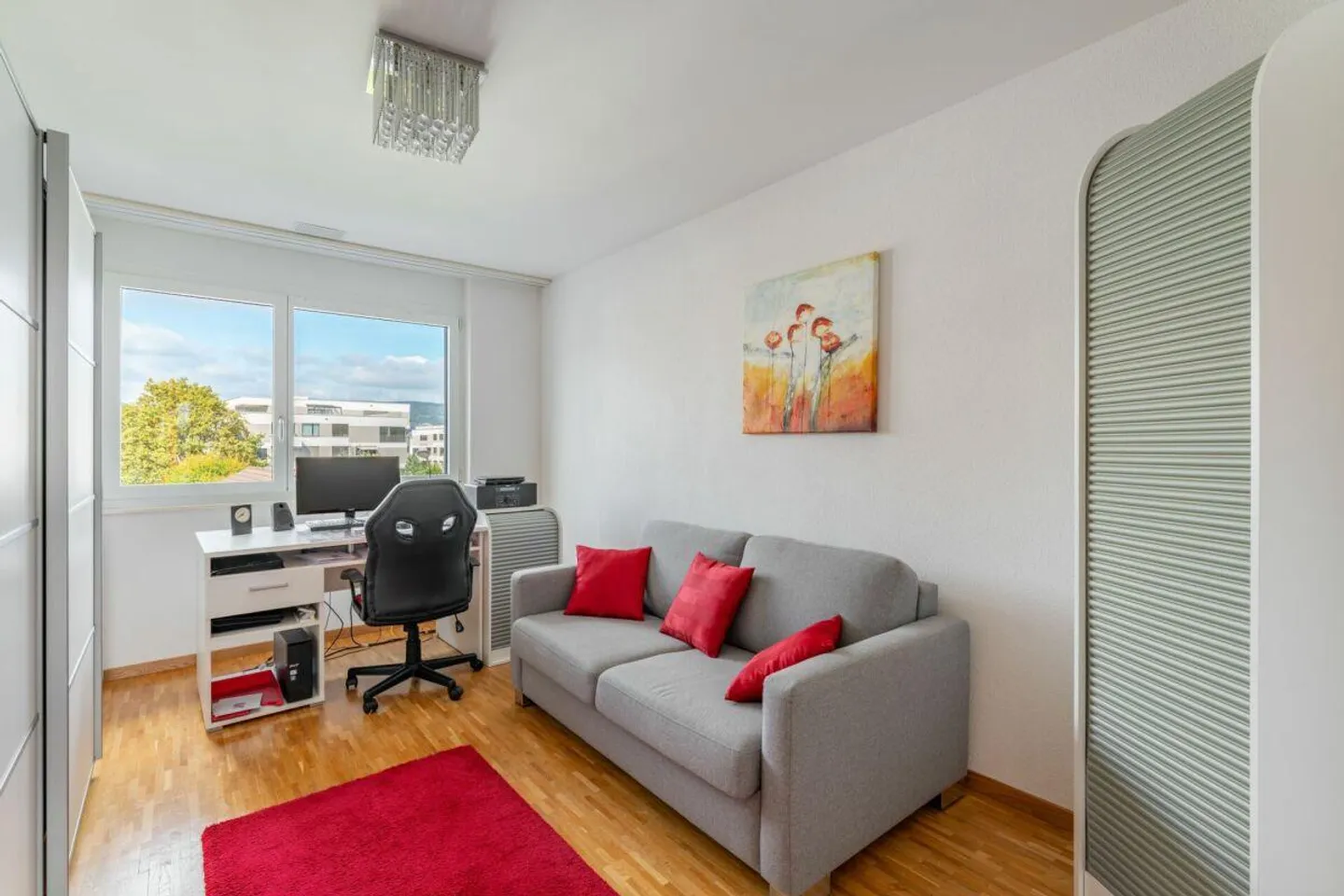 3.5 Zimmer-Wohnung mit modernem Ausbau und idealer Lage - Foto 7 von 15