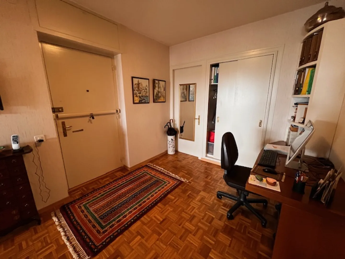 Very nice apartment with lake view in life annuity in Geneva - Photo 6 of 12