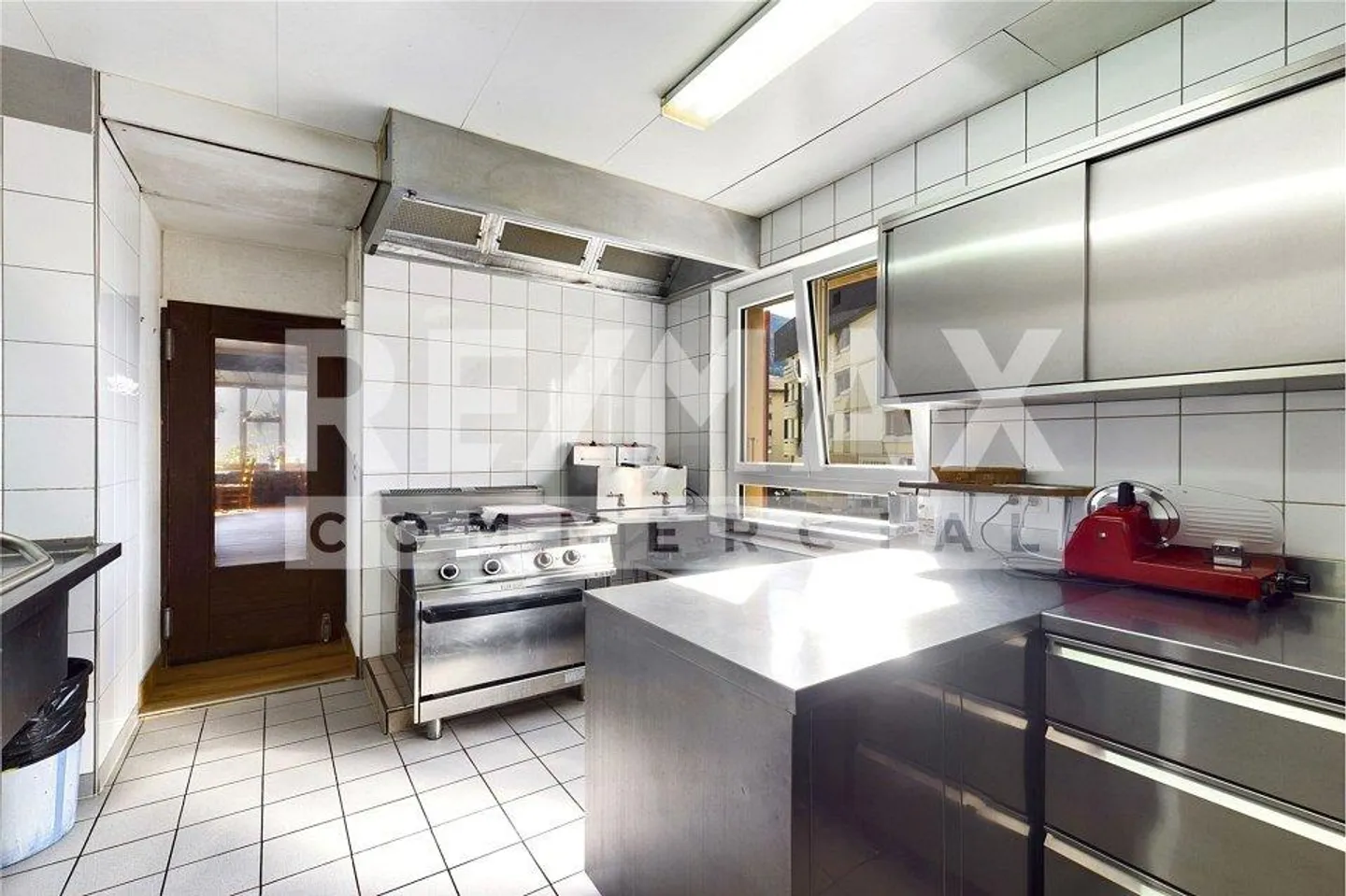 Industry - Photo 12 of 13