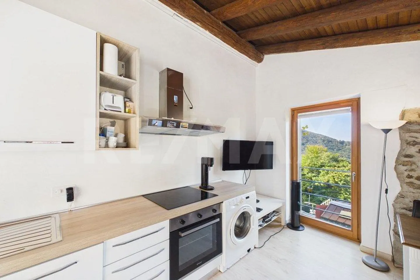 Maison de vacances à la montagne, idéale aussi comme investissement - Photo 2 sur 13