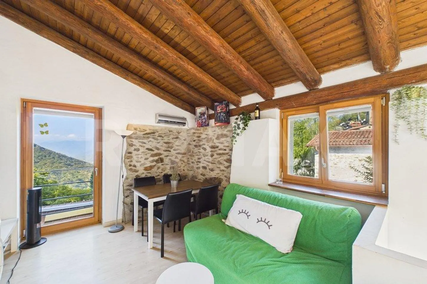 Maison de vacances à la montagne, idéale aussi comme investissement - Photo 3 sur 13