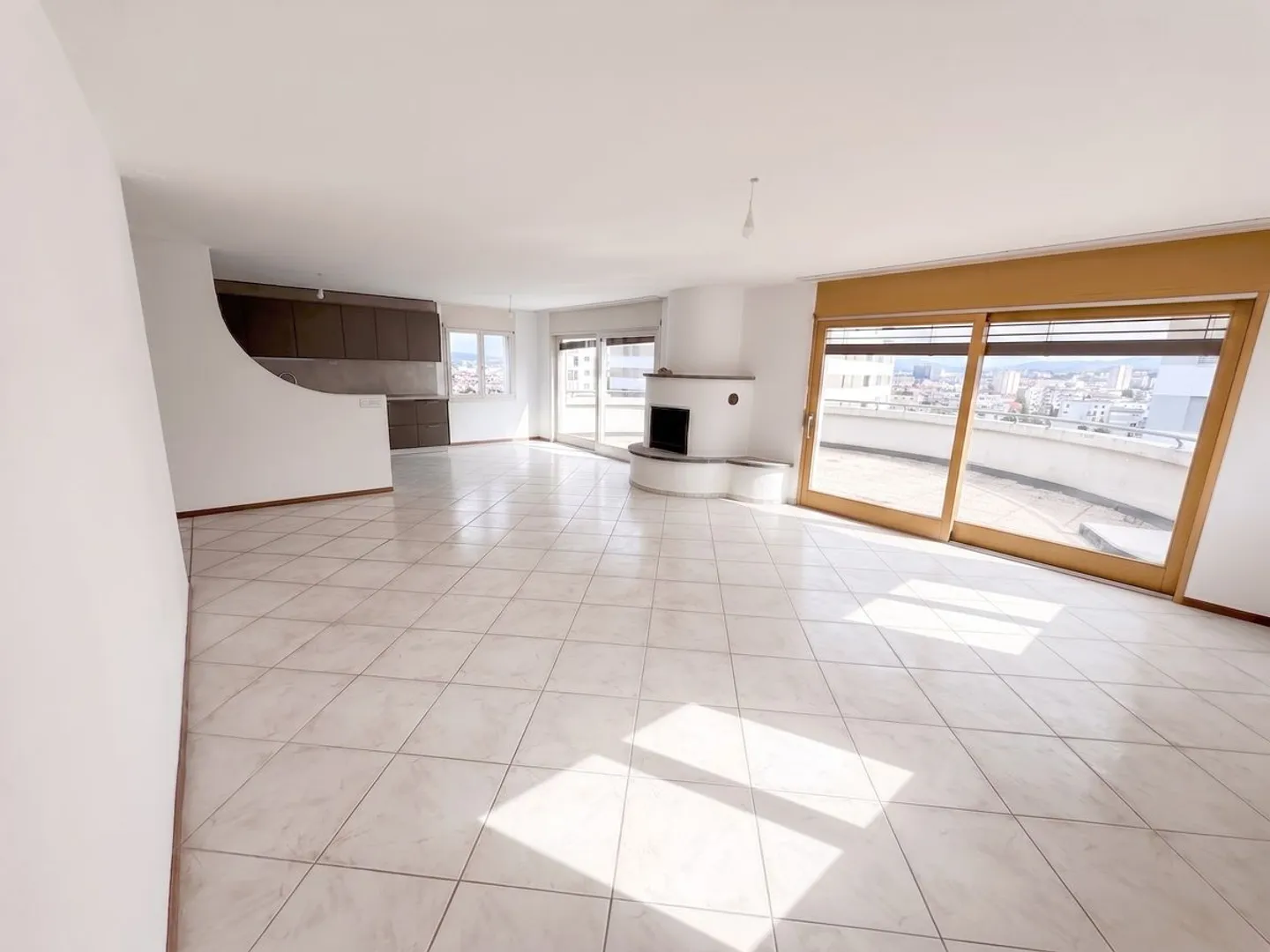 Top floor 5.5 rooms - Photo 1 of 12