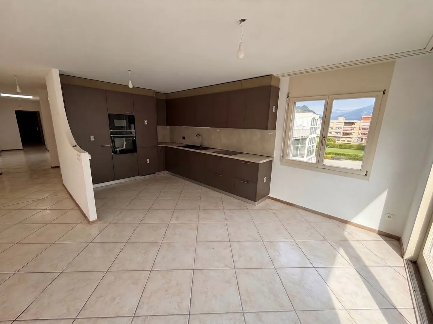 Top floor 5.5 rooms - Photo 9 of 12