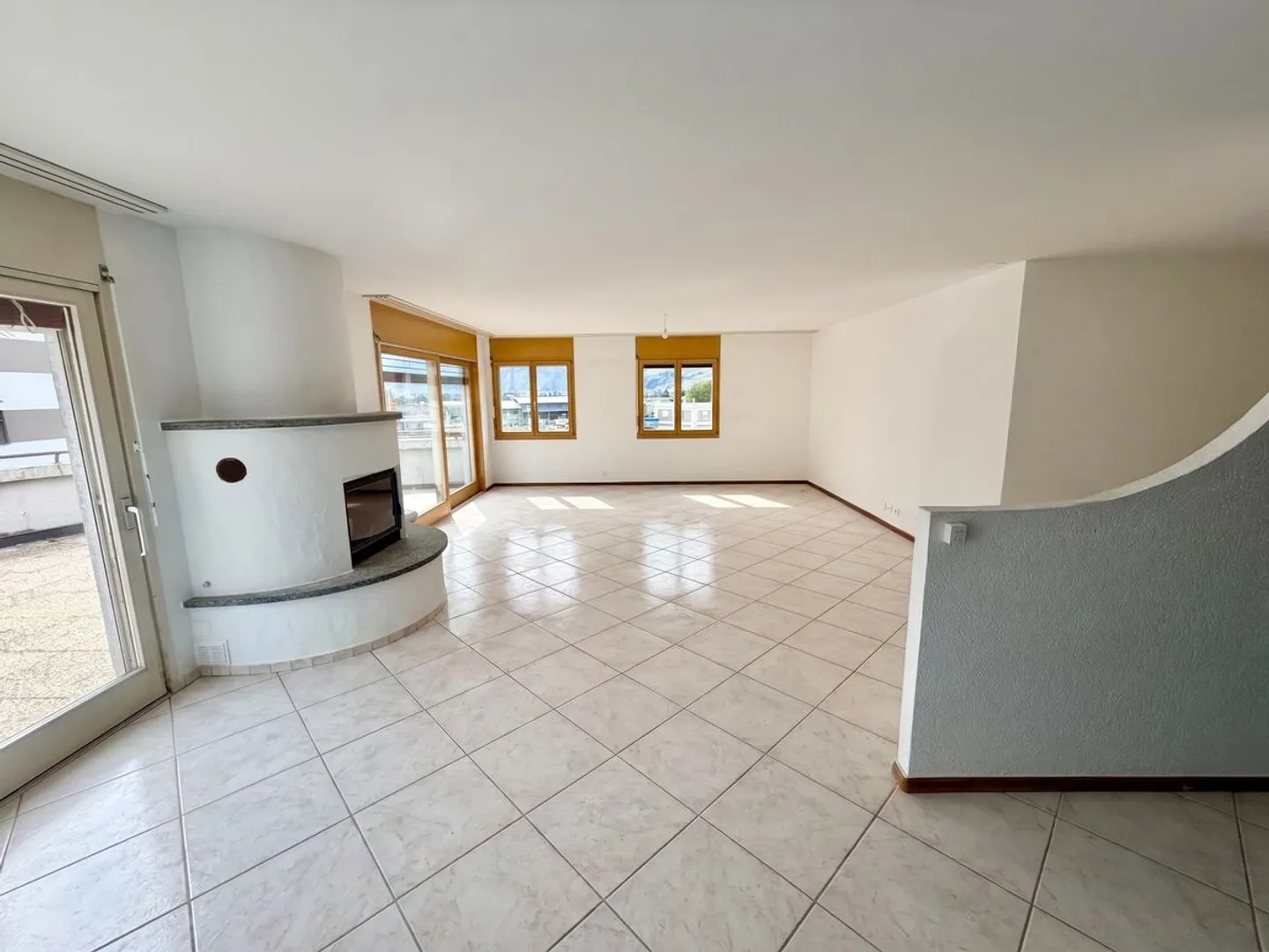 Top floor 5.5 rooms - Photo 10 of 12