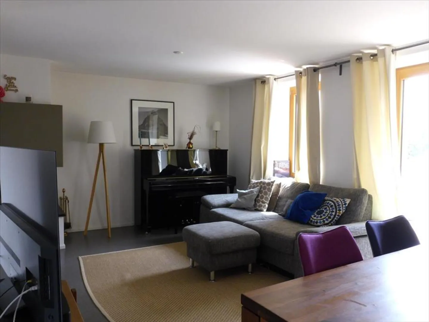 Magnificent 4.5 room apartment in a village house, garden access - Photo 5 of 13