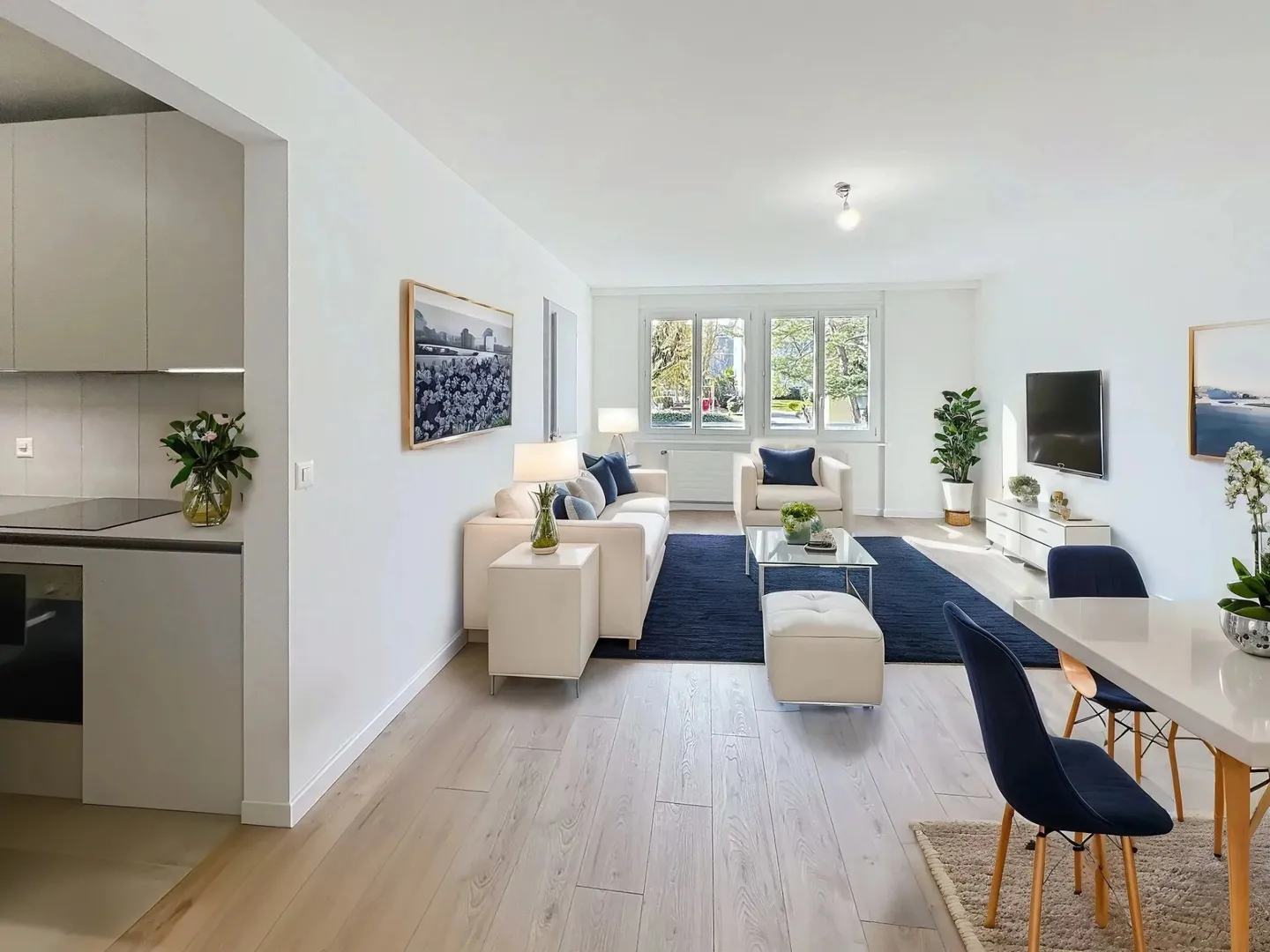 Bright Apartment with Balcony - Photo 1 of 14