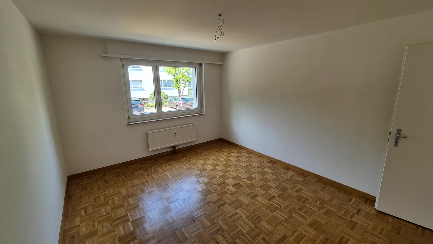 Sanierte 3 Zimmerwohnung in Allschwil - Foto 3 von 7