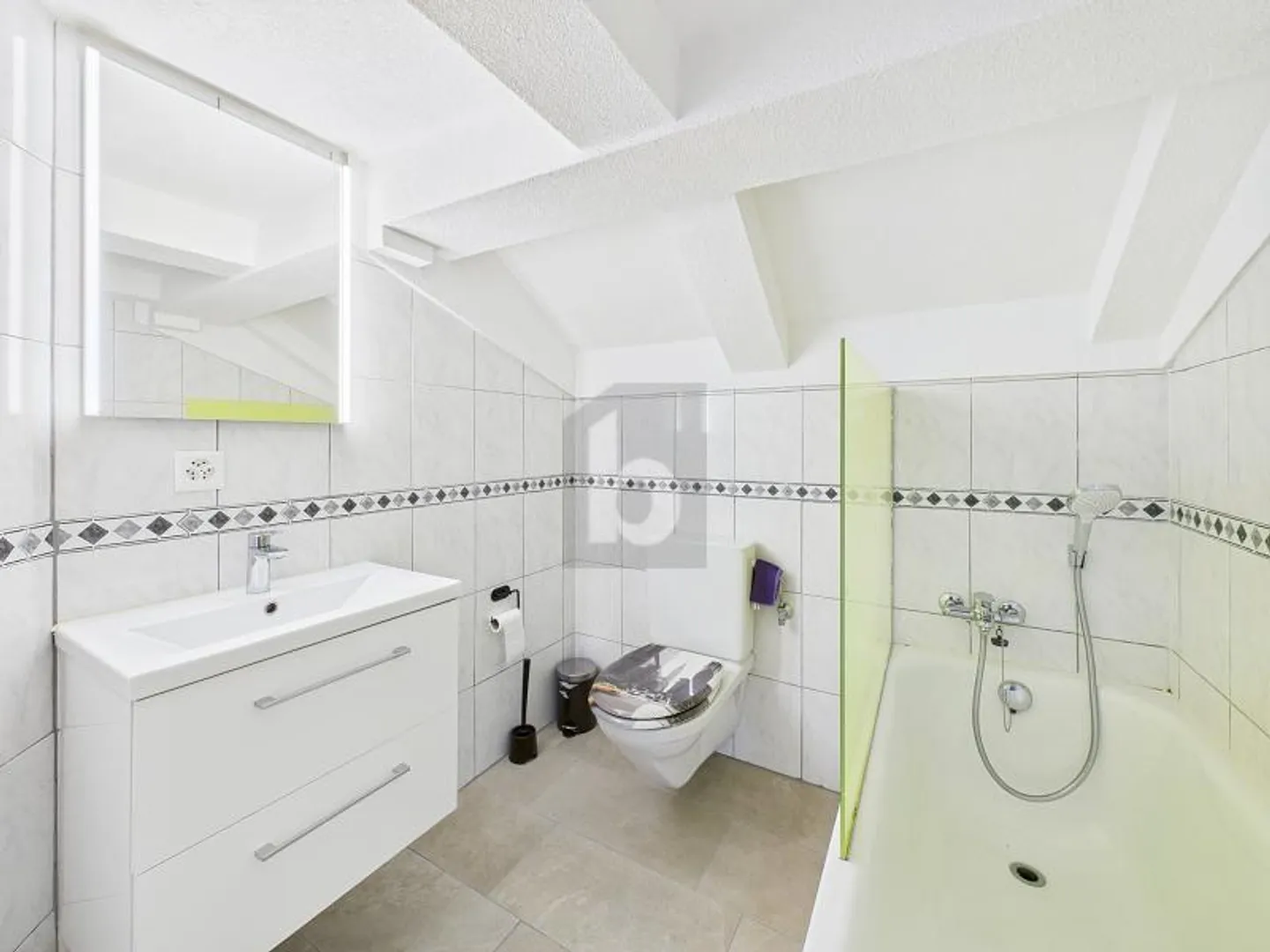 CENTRALE CON POTENZIALE DI ESPANSIONE - Foto 3 di 6