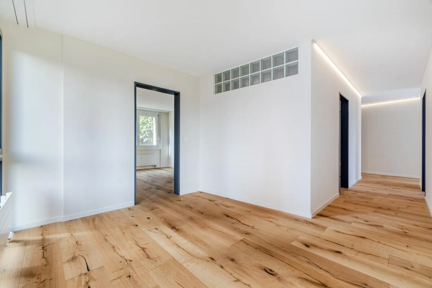 Erstbezug nach Totalumbau: Neuwertige und moderne 4.5-Zimmer-Wohnun... - Foto 9 von 13