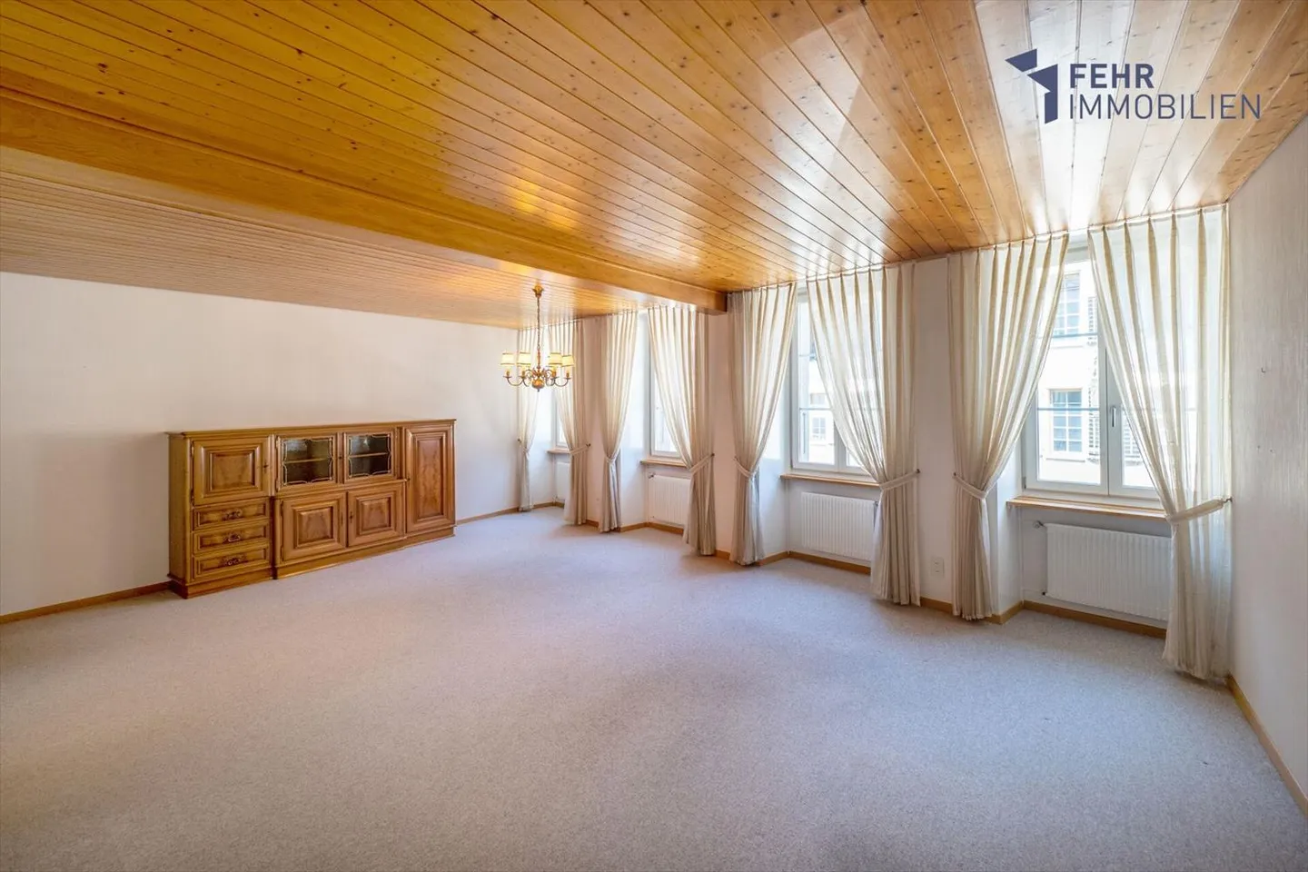 Fehr Immobilien - Zentral gelegene Wohn- und Gewerbeliegenschaft - Foto 5 von 13