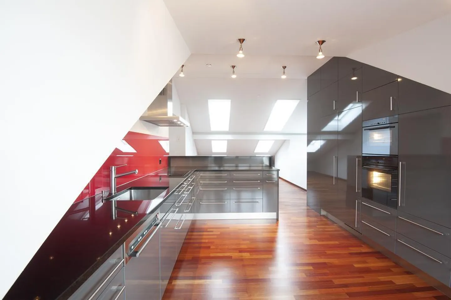 Free Month - Living in the Heart of Winterthur - Photo 7 of 12