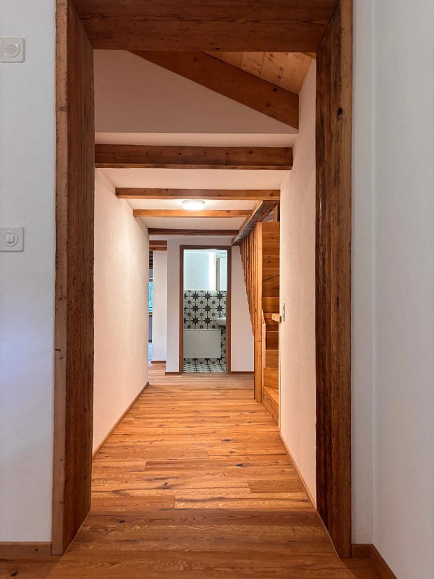 Spacious 4.5-room apartment with private garden - freshly renovated - Photo 6 of 25
