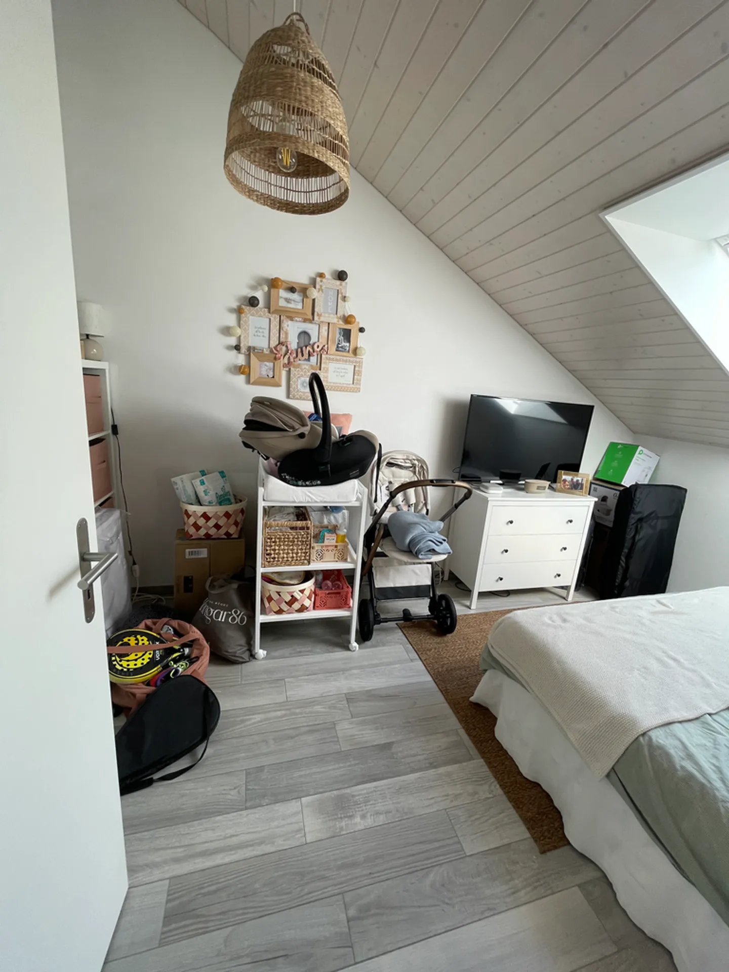 Apartment near the lake - Photo 4 of 12