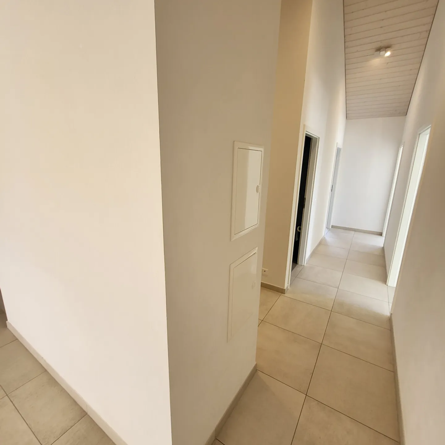 Apartment near the lake - Photo 6 of 12