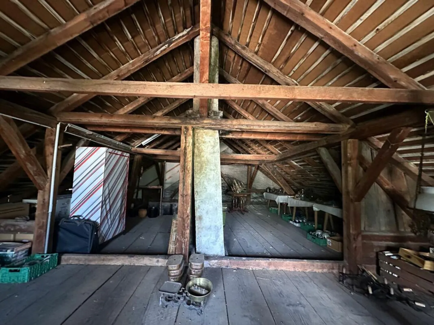 Ancienne maison résidentielle dans un emplacement central - propriété idéale pour les bricoleurs - Photo 7 sur 7