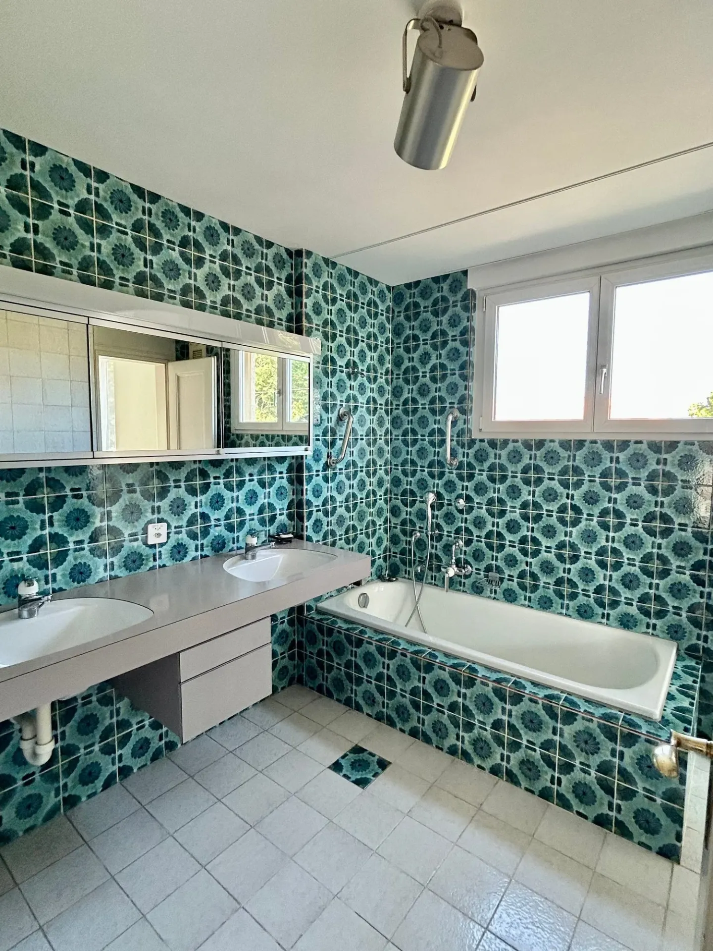 Maison individuelle de 6,5 pièces près de l'arrêt de tram Burgstrasse à Riehen - Photo 11 sur 22
