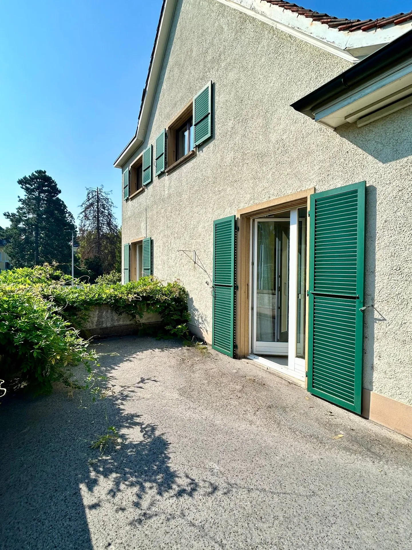 Maison individuelle de 6,5 pièces près de l'arrêt de tram Burgstrasse à Riehen - Photo 13 sur 22