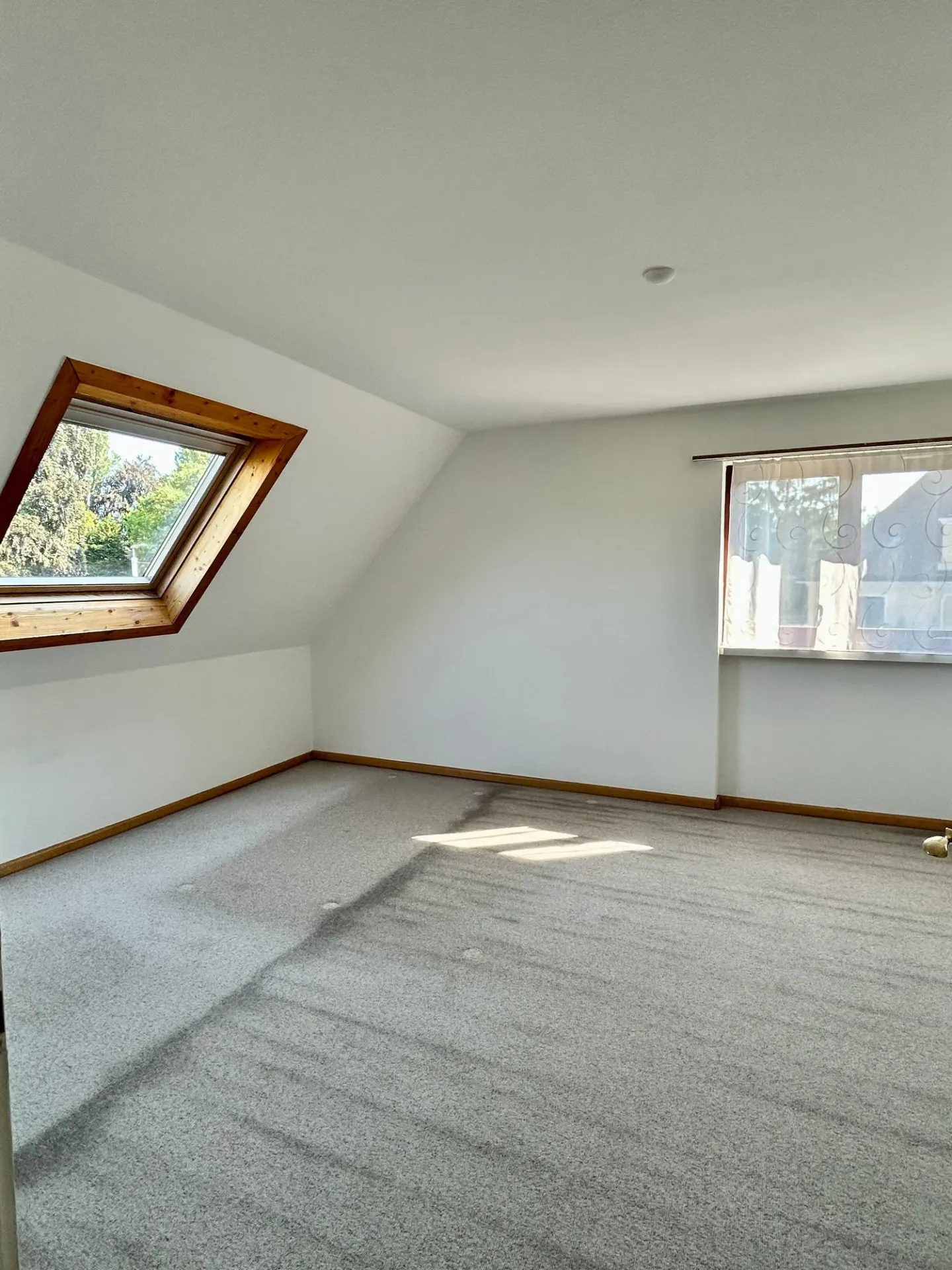 Maison individuelle de 6,5 pièces près de l'arrêt de tram Burgstrasse à Riehen - Photo 18 sur 22