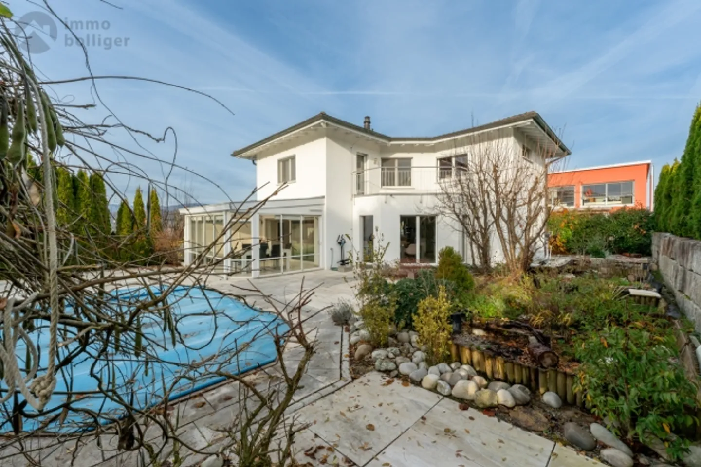 La tua oasi di ritiro privata con piscina in una bellissima posizione - Foto 1 di 16