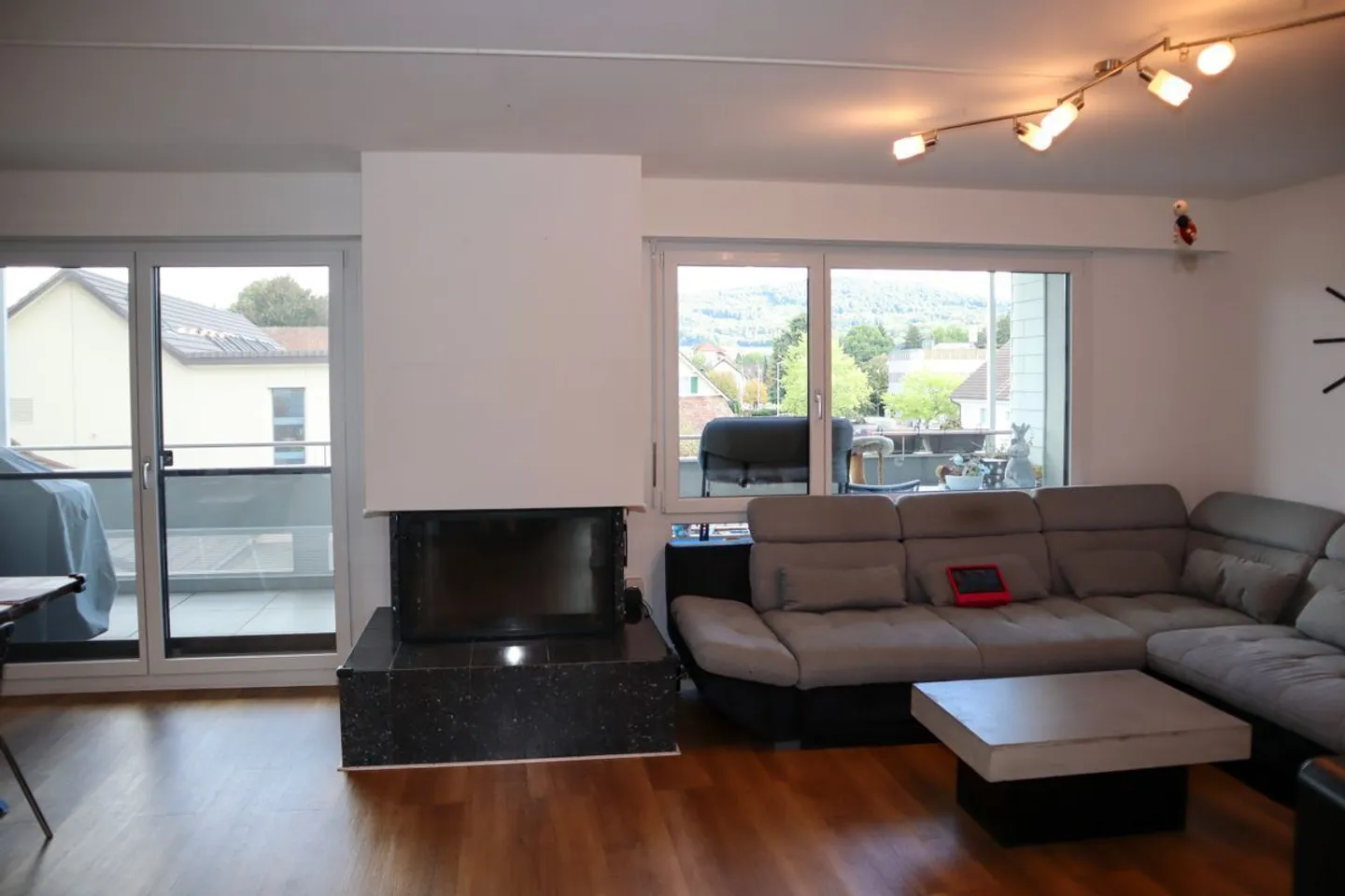 Central and yet quiet living: Charming 4 1/2 room apartment in sunny Möhlin - Photo 7 of 13