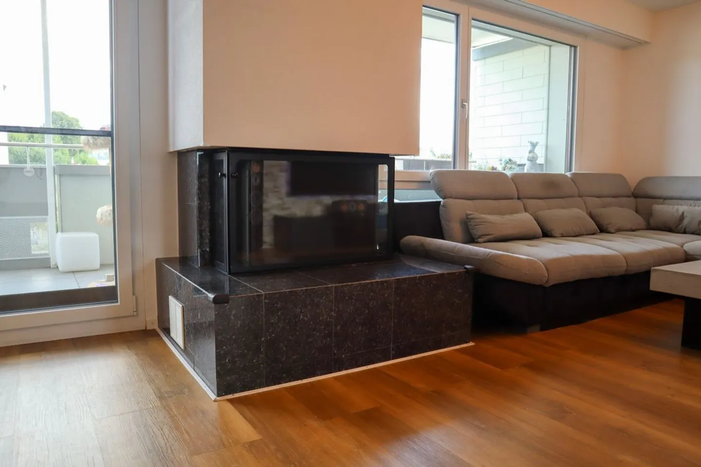 Central and yet quiet living: Charming 4 1/2 room apartment in sunny Möhlin - Photo 8 of 13