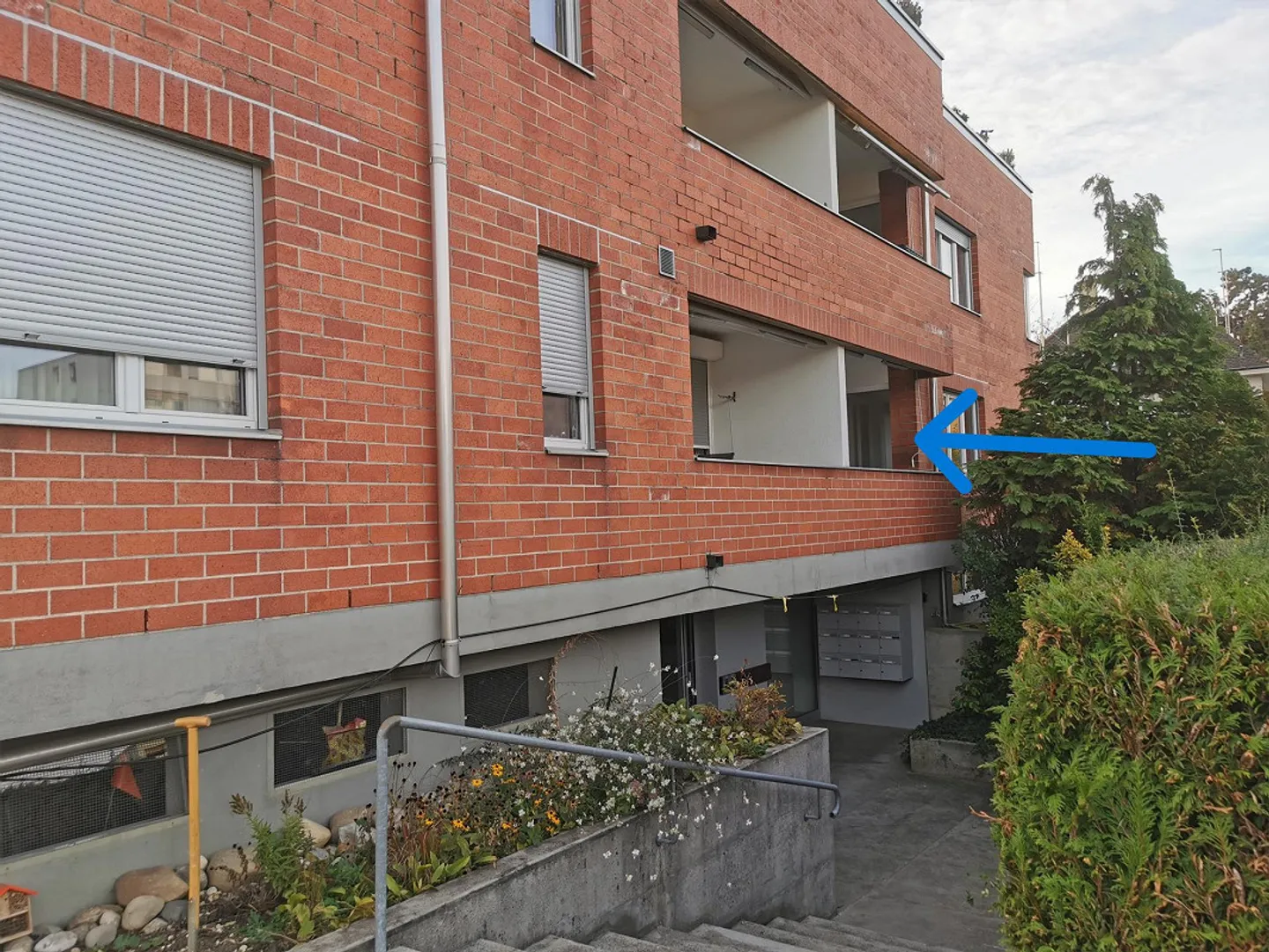 Appartamento luminoso e recentemente ristrutturato con quattro stanze - Foto 4 di 25
