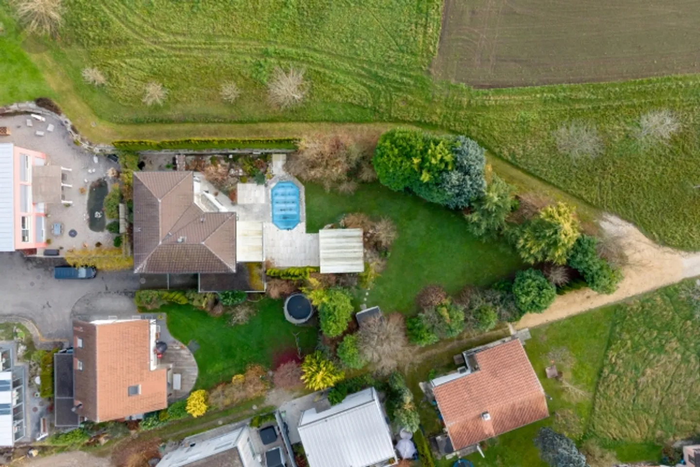 La tua oasi di ritiro privata con piscina in una bellissima posizione - Foto 16 di 16