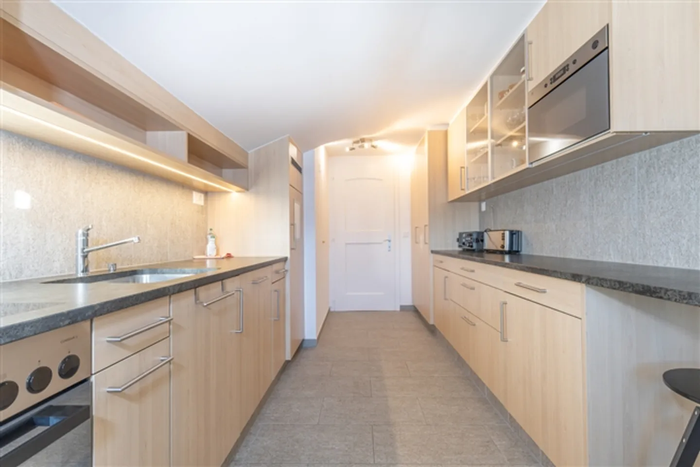 3 Room apartment - Photo 4 of 14