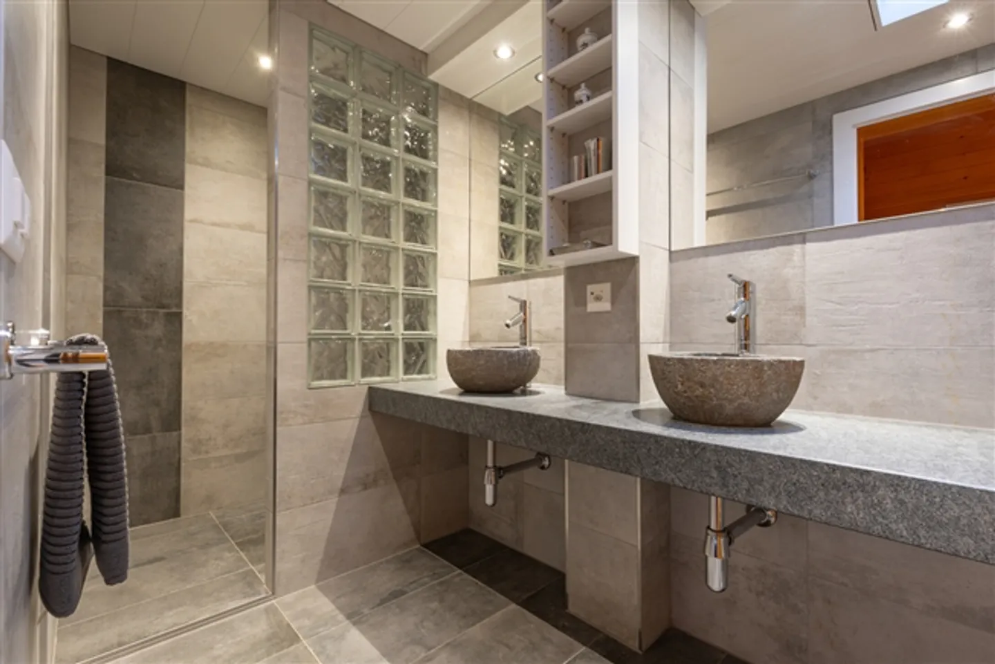 3 Room apartment - Photo 10 of 14