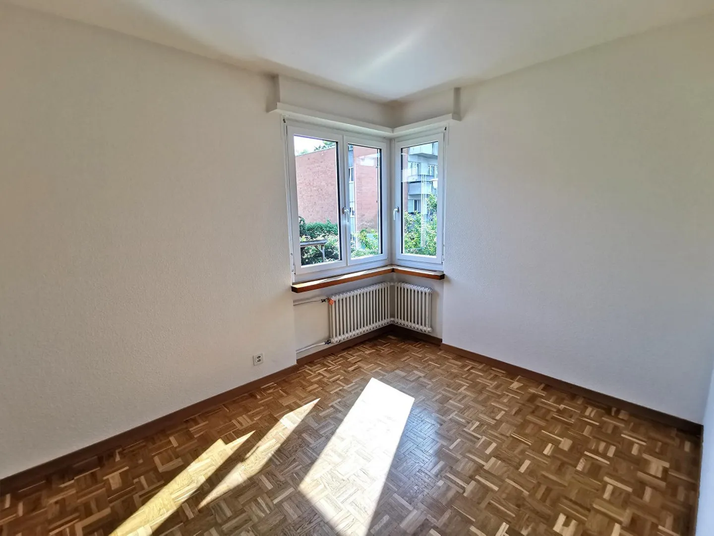 Appartamento luminoso e recentemente ristrutturato con quattro stanze - Foto 12 di 25