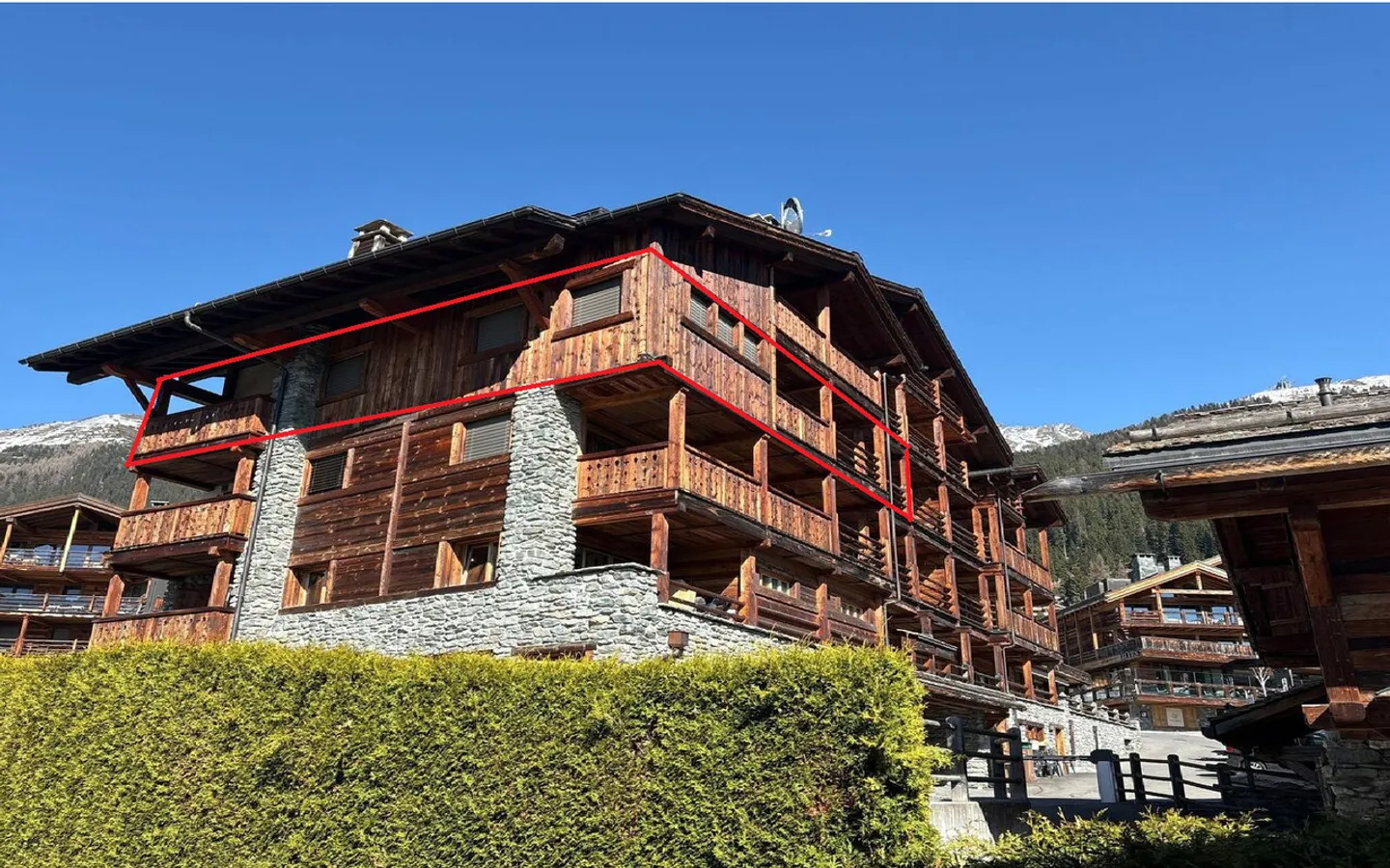 MOLTO BELLO 5 STANZE - CENTRO DI VERBIER + MEDRAN A 2' - VISTA TOP - 2 BOX - Foto 2 di 17