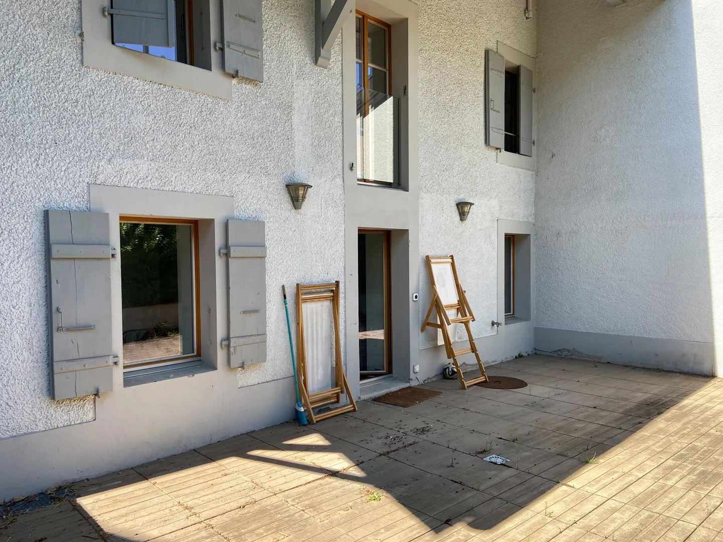 Modern Apartment in Vésenaz - Photo 2 of 9