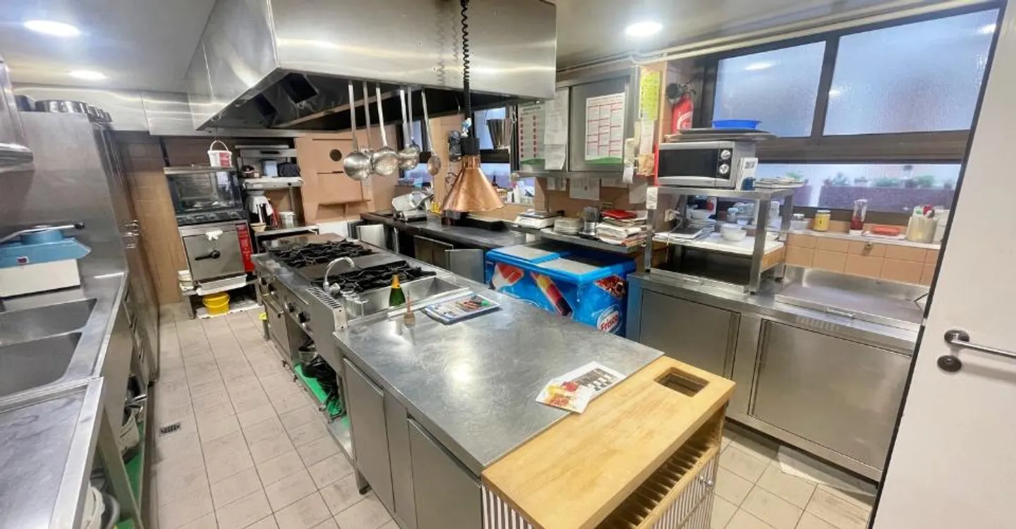 Rendimento del 6,3% netto per un investitore. Ristorante con locali ad Aubonne - Foto 11 di 11