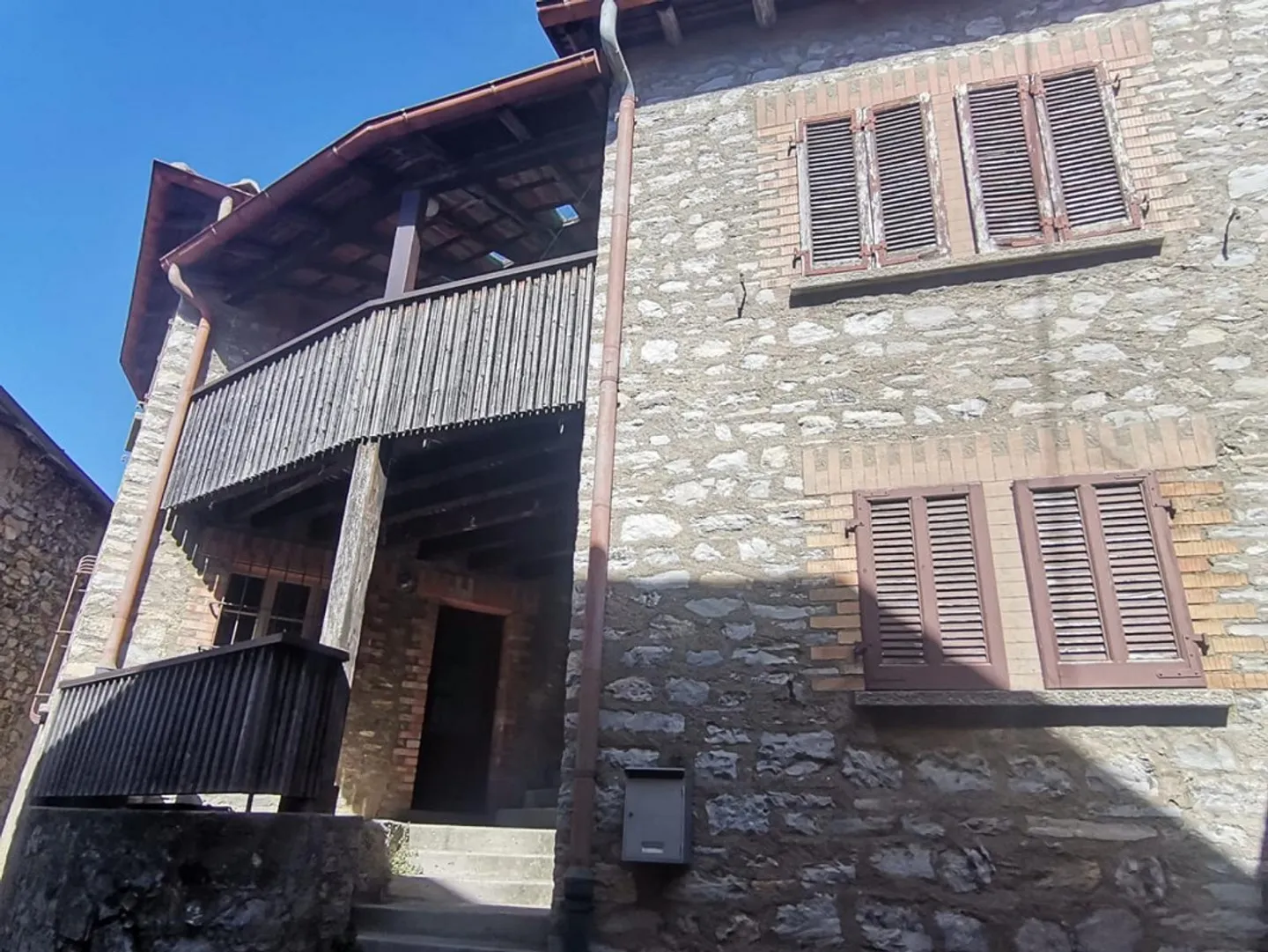 Maison individuelle typique tessinoise de 4 1/2 pièces sur 2 niveaux - Photo 18 sur 20