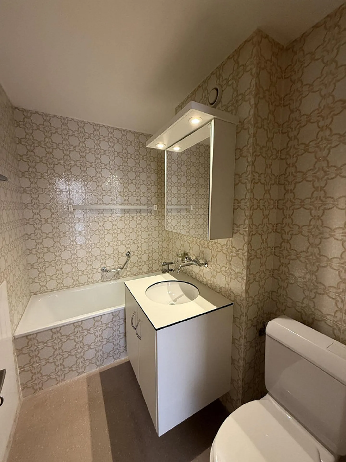 Attraktive 2.5-Zimmerwohnung an ruhiger Lage in Ostermundigen - Foto 7 von 8