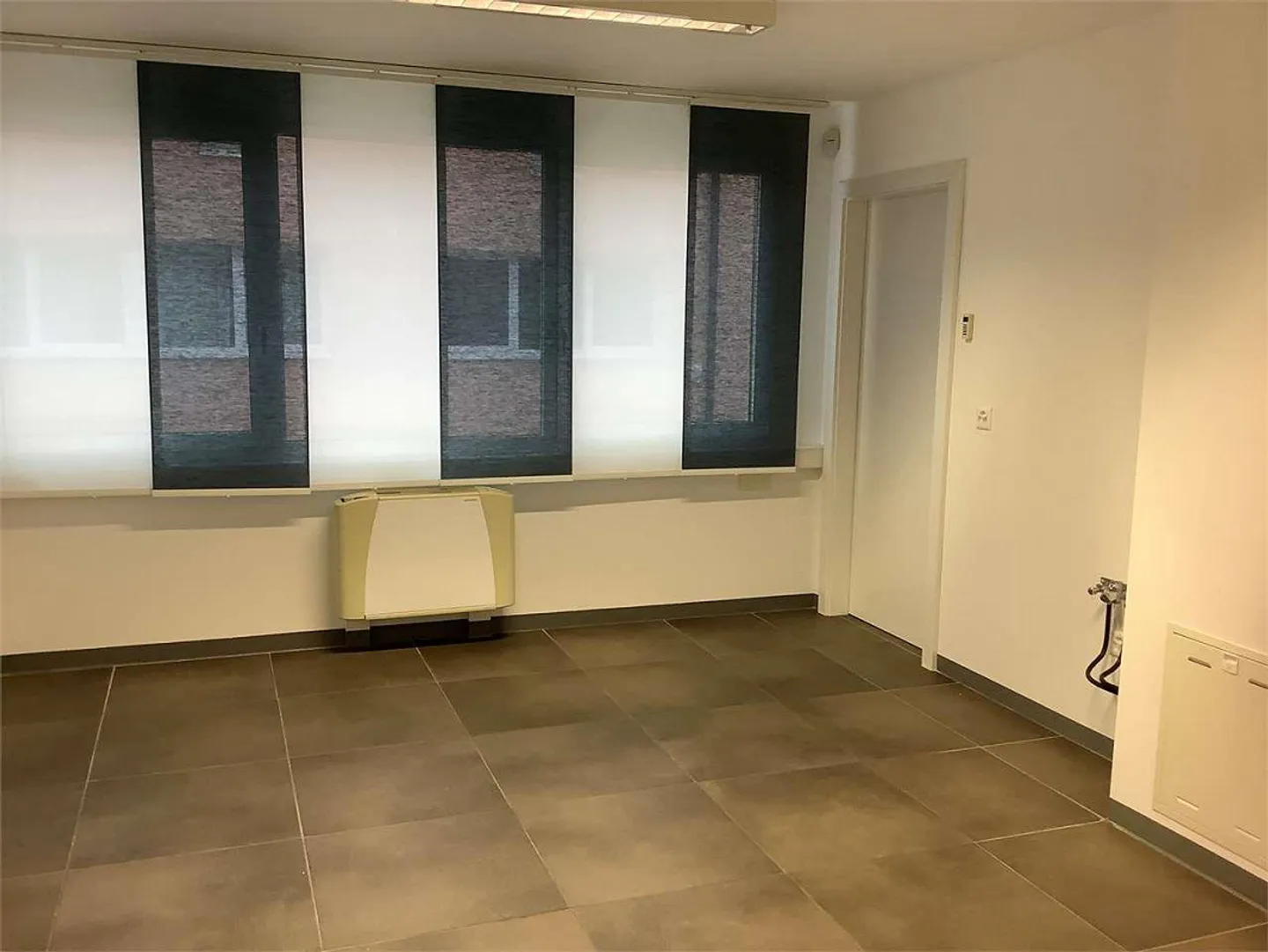 Office with furniture 1 room Lugano center - Photo 8 of 11