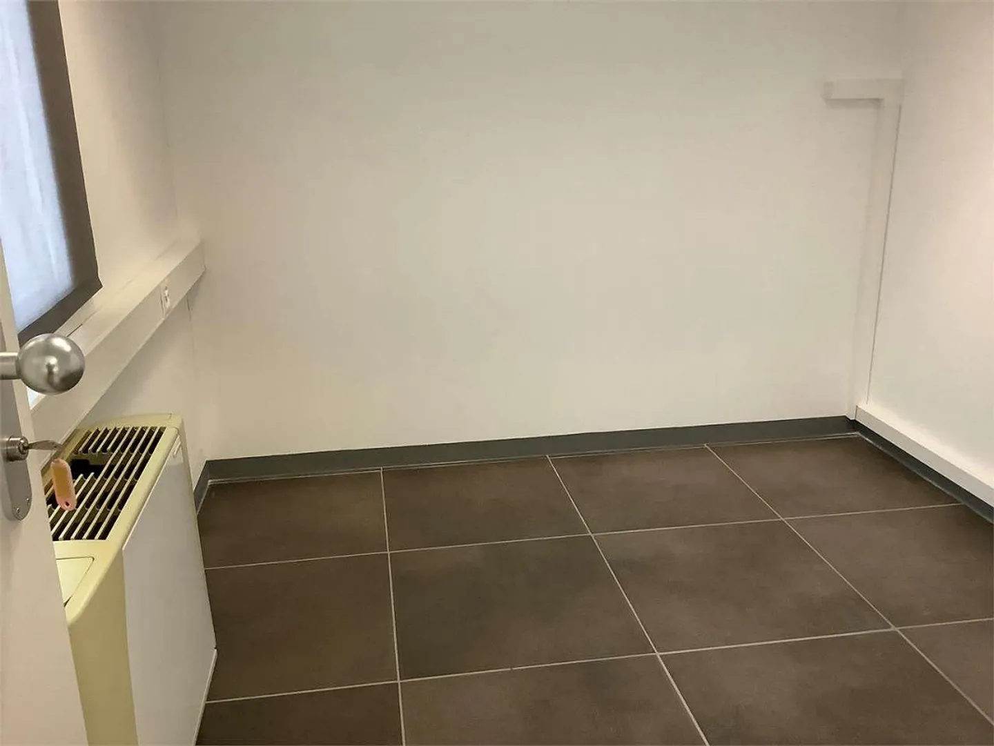 Office with furniture 1 room Lugano center - Photo 9 of 11